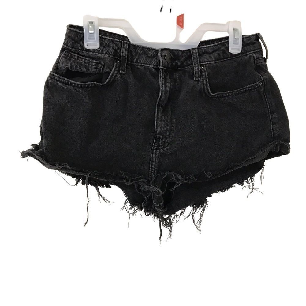 3/$15. forever 21 charcoal black high rise frayed hem shorts